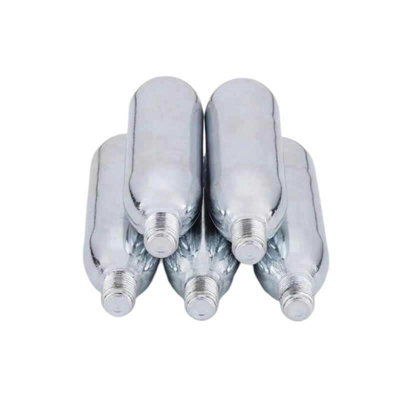 How to ensure safety during the use of Carbon Dioxide Small Cylinder?